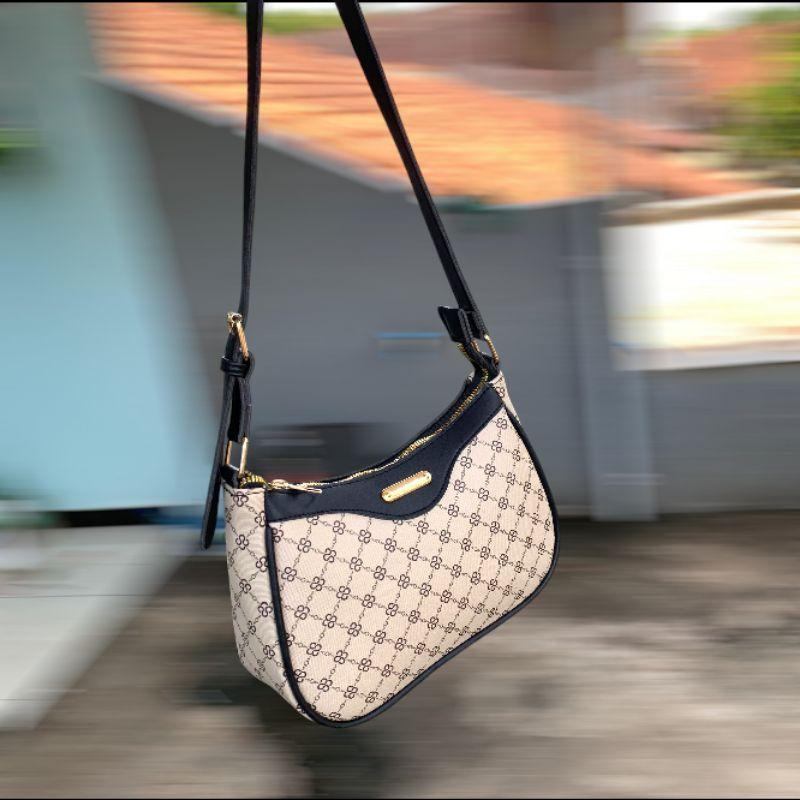 Tas Wanita Marcia Bag Elegan Handbag Wanita Selempang - Kulit PU - Black/Milo - 21x12x12cm - Slingbag 3