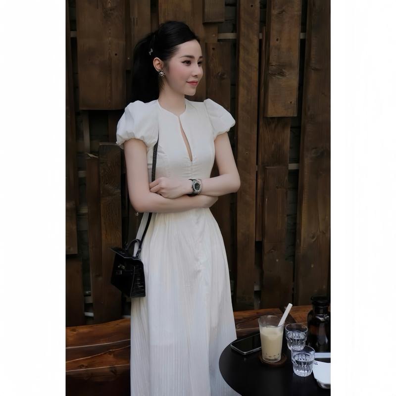 Đầm dự tiệc dáng dài tay bồng, cổ tròn kèm khoá kéo trước, thiết kế chiết eo tôn dáng trẻ trung, thanh lịch, sang trọng- OLA dress