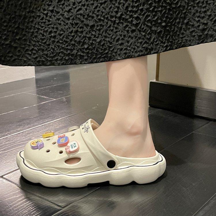 Product Introduction of Hole Shoes Eva Women's Platform plus Height Increasing Summer Outer Wear Closed Toe Non-Slip Deodorant Cartoon New Cool Beach 21