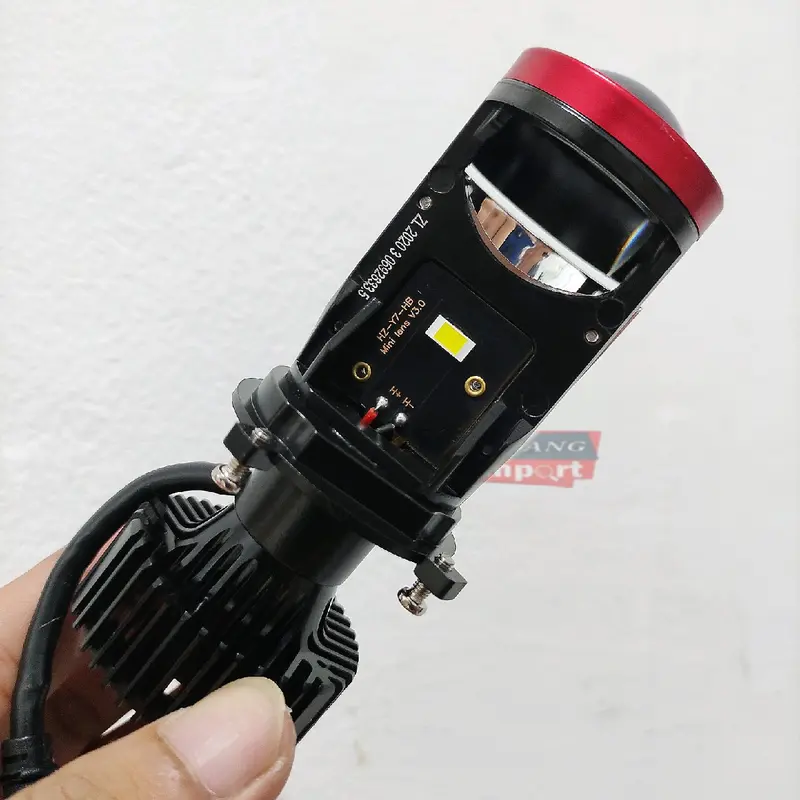 MINI PROJIE PROJECTOR H4 Y7D SUPER BRIGHT 5