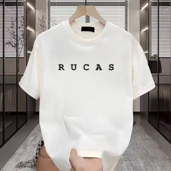 【Kaos Distro Pria】 Baju Kaos Rucas Terbaru Casual Premium Distro / T-shirt Lengan Pendek Motif Sablon Rucas TerbaruPakaian Berkualitas kaos  Dasar Pria Kaos Santai Kaos Hipster Kaos yang dicetak t-shirt  Pria&Wanita Nyaman Variasi Kain Keren Katun Polos