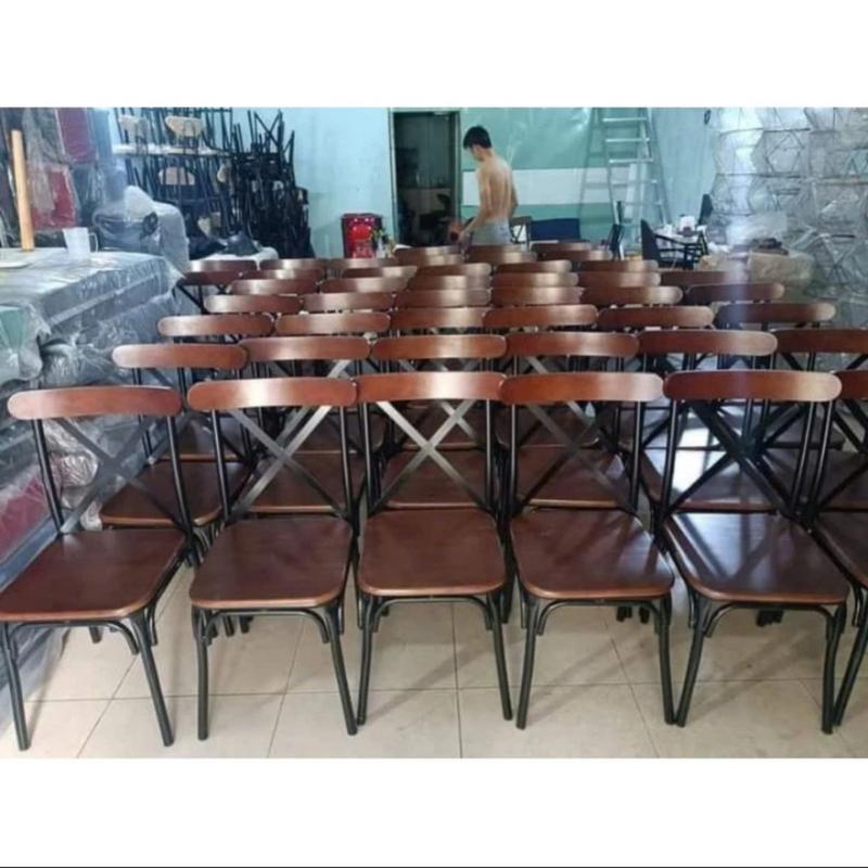 Bộ Bàn Ghế Khung Sắt Đặt Quán Ăn – Chắc Chắn, Bền Bỉ, Thiết Kế Hiện Đại 5