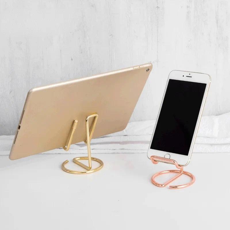 Product Introduction of 1PC Business Card Holder Mobile Phone Stand for Desk Cute Metal Display Holder Office Desktop Name Card Holder for Men Women 2
