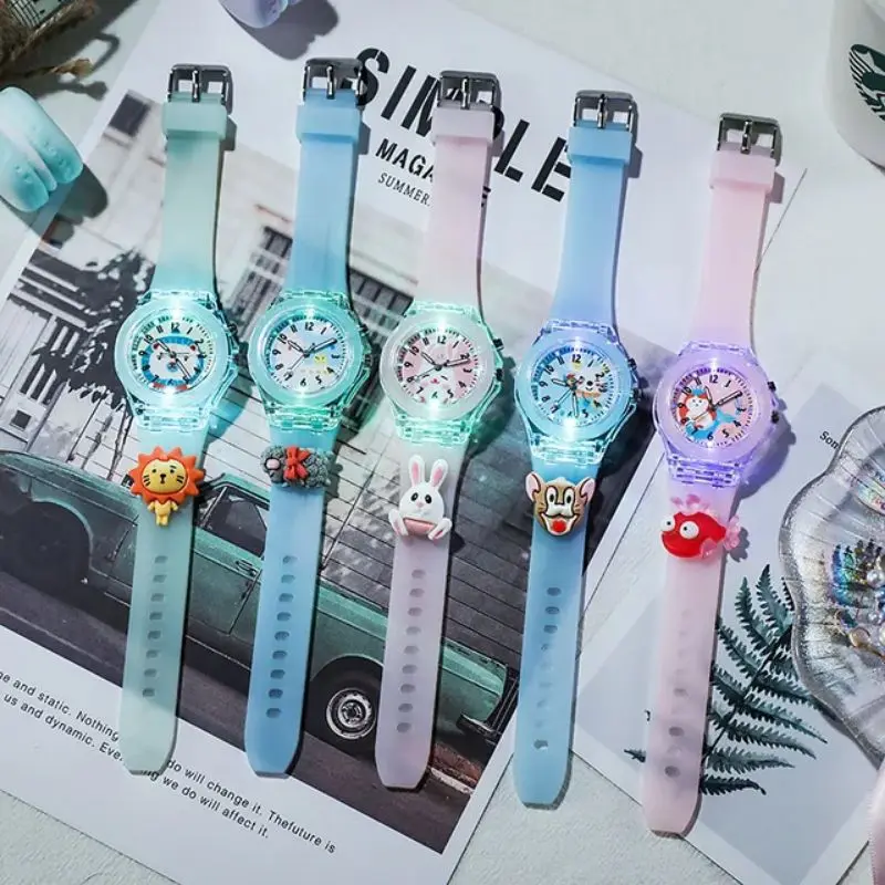 JAM TANGAN ANAK FASHION BARU WARNA LED BERCAHAYA WARNA WARNI KARTUN Perempuan Karet