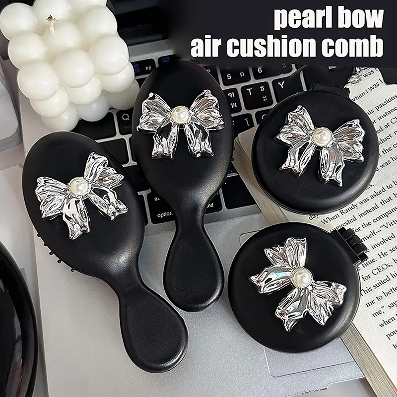 Lược Mát Xa Gấp Gọn Thiết Kế Dễ Thương, 1 Cái, Gương Trang Điểm, Cầm Tay, Làm Bằng Nhựa, Có Túi Khí, Bàn Chải Tóc, Thắt Nơ, Đệm Khí, Đi Kèm Với