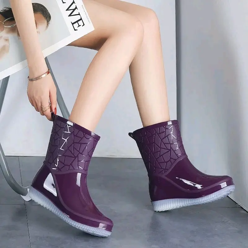 Sepatu Boot Wanita Anti Air 20cm 0