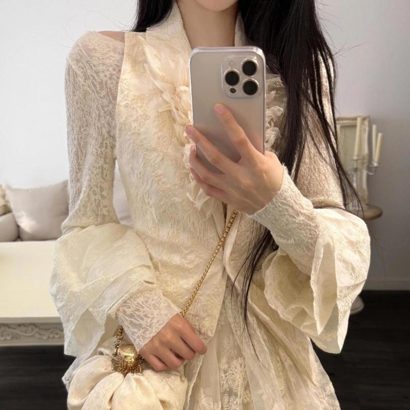 Product Introduction of [55% Repurchase Rate] 2025 French Pure Desire Hollow-out Lace Tops Women's Summer Design Sense Slim Fit Hot Girl Inner Wear High Waist Short 11
