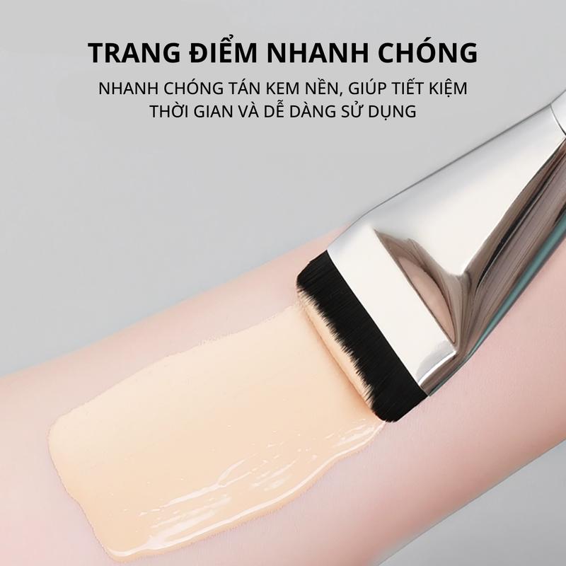 Cọ Tán Nền KIYE Đầu Dẹt Siêu Mỏng Giúp Tạo Lớp Nền Căng Mướt Và Mịn Màng Tư Nhiên 1