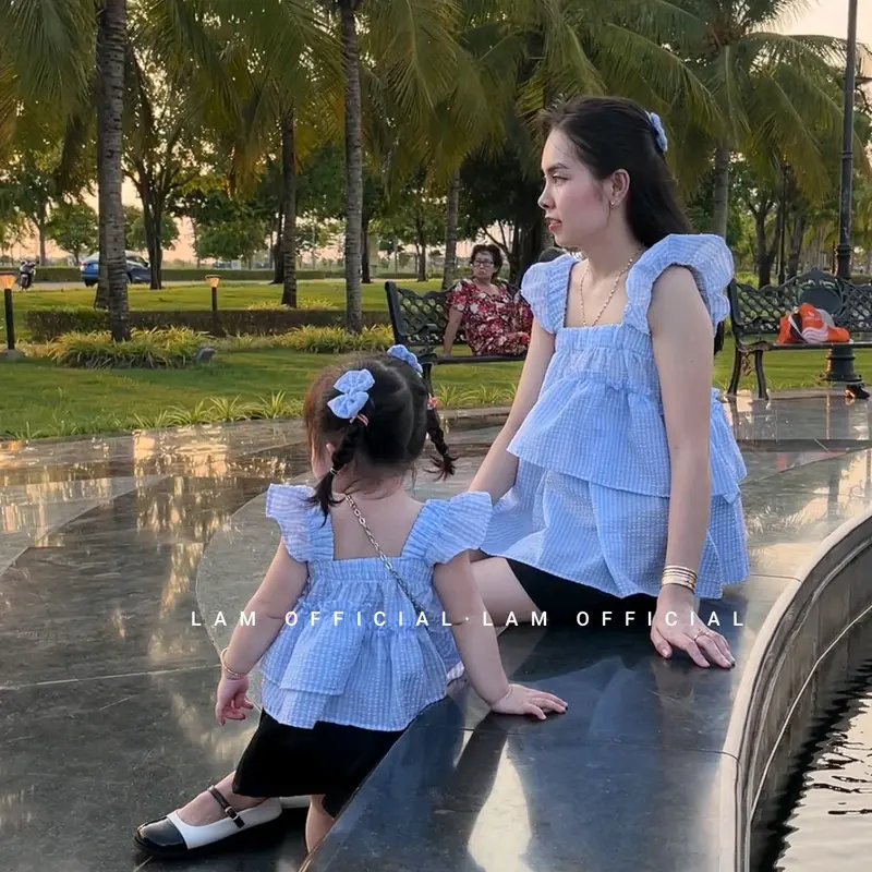 [MẸ/BÉ TRAI GÁI] Đồ đôi mẹ bé trai gái áo caro xanh nhí mix sort đen cho mẹ bé đi chơi 4