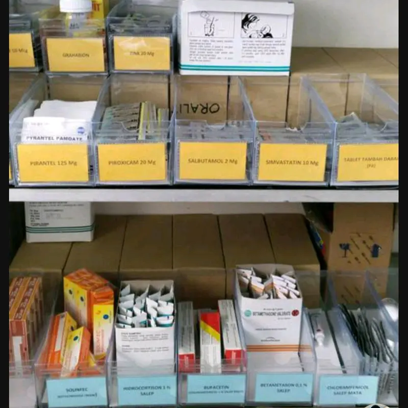 50 pcs Kotak Obat ukuran besar 23x8x7cm  Mika plastik / Apotek / Puskesmas / Rumah Sakit Kertas 2