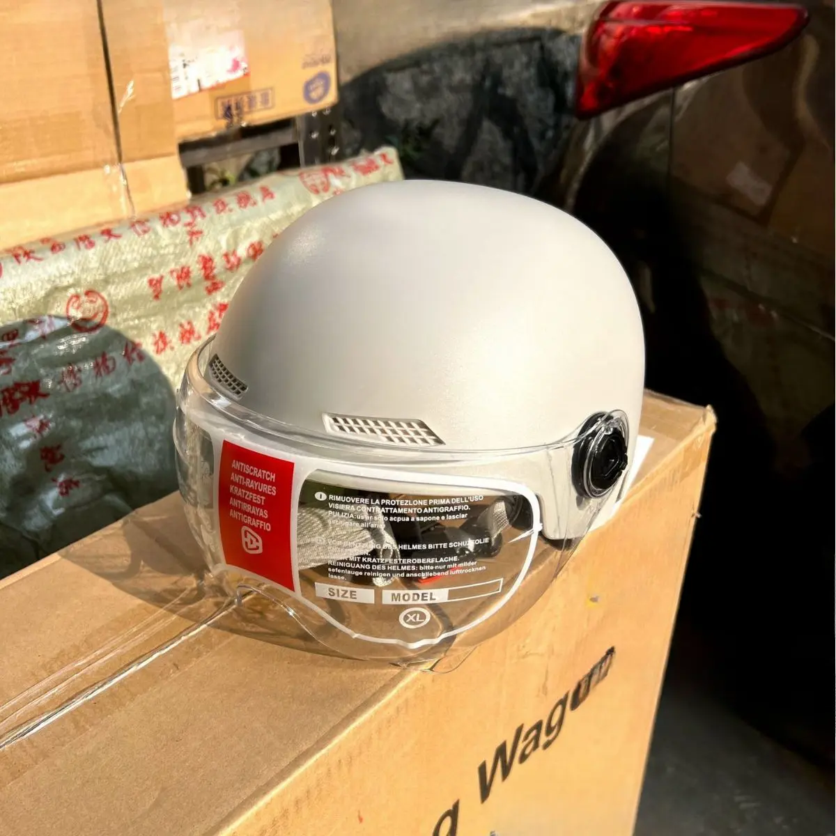 Electric Helmet Four Seasons Universal Electric Helmet Unisex Helmet.