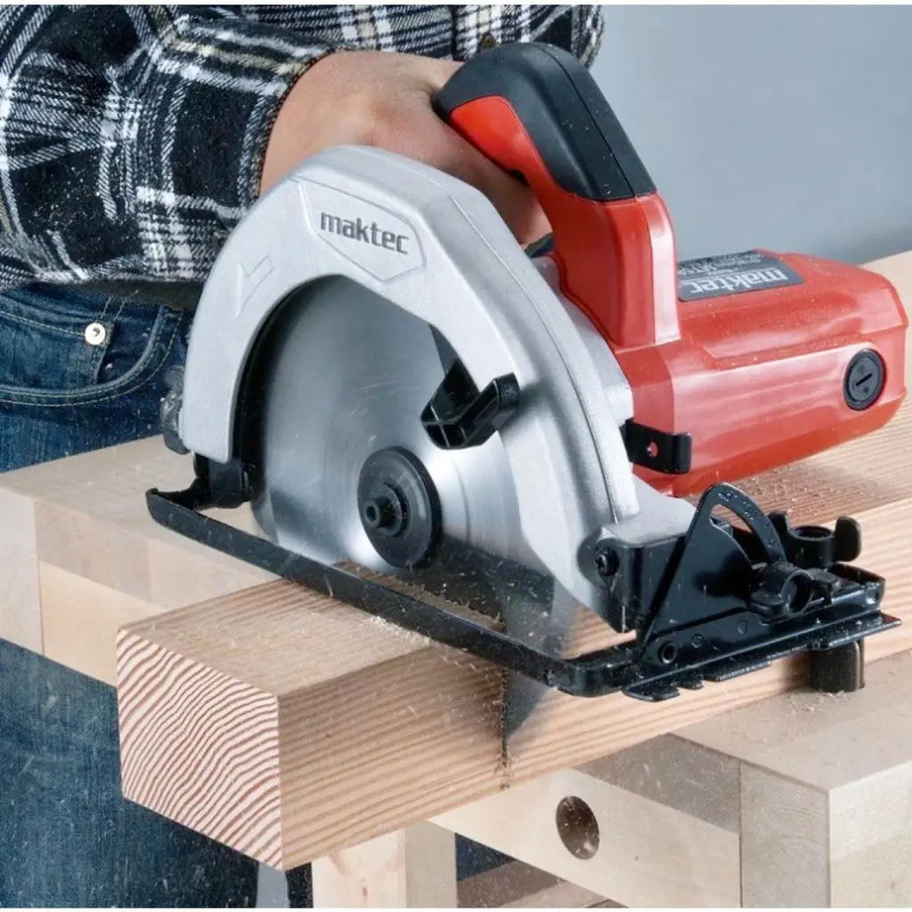 Máy Cưa Đĩa Maktec MT583 Máy Cưa Gỗ 1400W Ruột đồng 100 % Tặng Kèm 1 Lưỡi Cưa+ chổi than