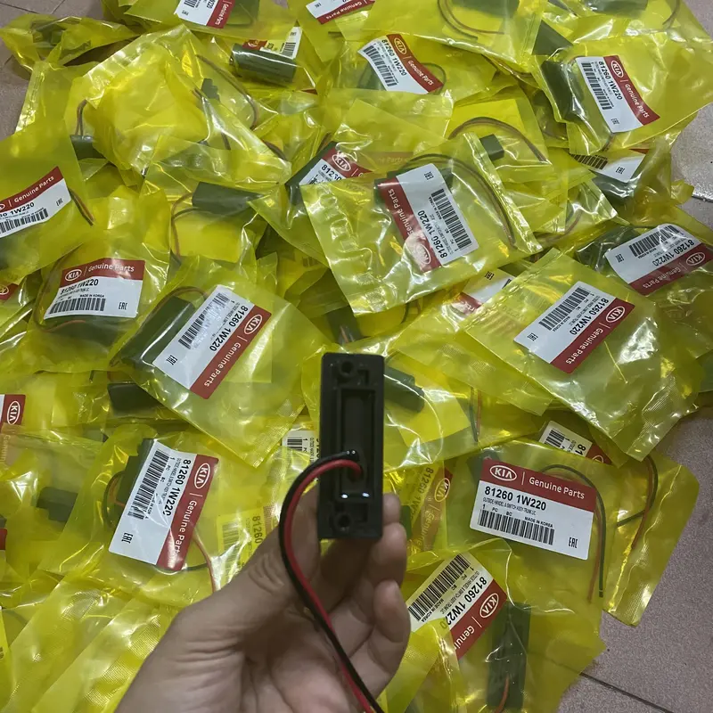 [Sỉ-Lẻ] Công tắc mở cốp sau, cao su mở cốp sau xe Morning 912-21), I10(14-21), Picanto, Rio, Accent, (Mã: 812601W220) 5