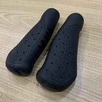 Gambar Handgrip Grip Sepeda Gel merk Velo VLG-519 Black dari Wisata Bike Karawang Kab. Karawang 2 Tokopedia