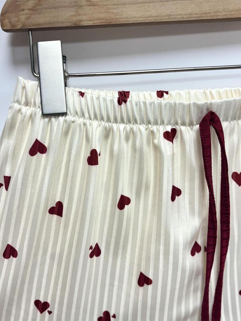 Product Introduction of Women's Plain Cami Top & Heart Print Shorts Pyjama Two-Piece Set, Casual Comfy Spaghetti Strap Camisole & Shorts PJ Set, Ladies Sleepwear for All Seasons 8