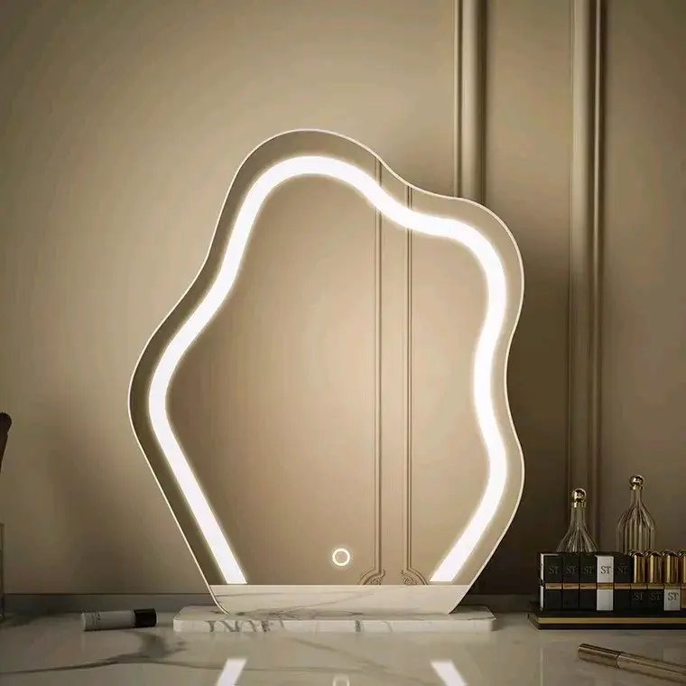 Gương hạt đậu để bàn trang điểm có viền phun cát Led cảm ứng ( tặng kèm đế gỗ ) 3