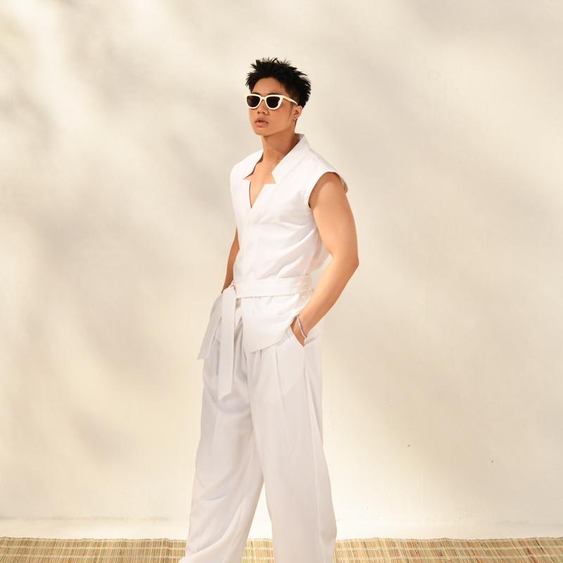 Set COLDZY TRẮNG CỘC TAY xẻ ngực phối thắc dây và quần tây ống suôn Mã 006 By GUMADE Nam Áo