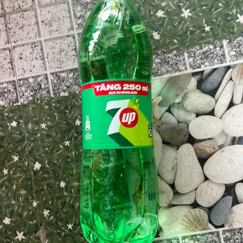 Nước ngọt đóng trai loại to nước 7up 1