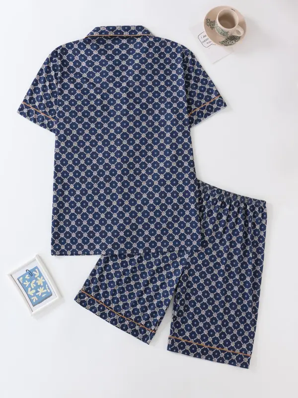 Men's All Over Print Lapel Neck Pyjama Two-piece Set, Regular Fit Casual Comfy Short Sleeve Collared Top & Shorts PJ Set, Men's Sleepwear for All Seasons 1