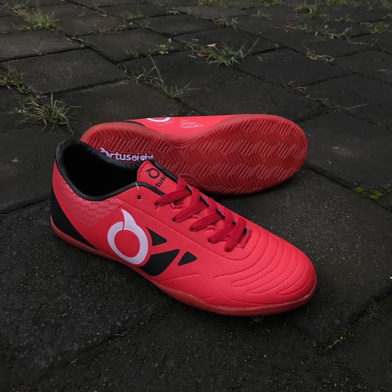 Sepatu Futsal Ortuseight 5