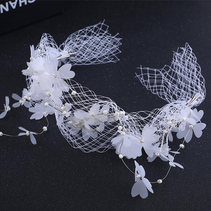 Product Introduction of Bridal Headdress Korean Wedding Fairy Beautiful Handmade Crystal String Beads Butterfly Grenadine Lace Hair Band Wedding Dress Accessories 1