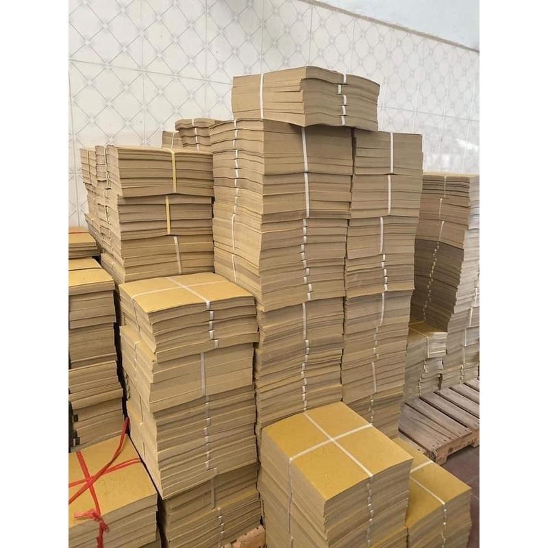 (5KG) Giấy lót lồng chim Vuông đủ mẫu nhiều kích cỡ dễ dàng sử dụng trọng lượng 5kg