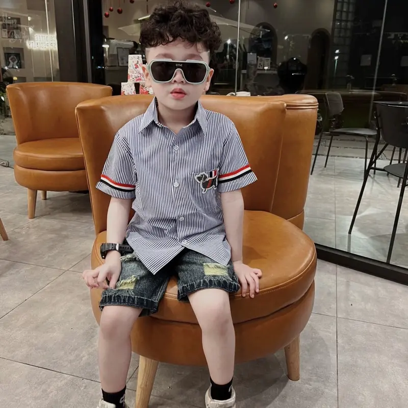 Sét áo sơmi+quần bò cho bé trai siêu hót 0