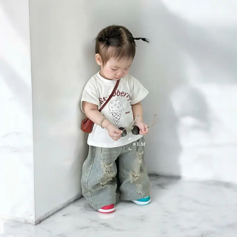 SET ÁO THUN TAY NGẮN QUẦN JEAN DÀI BÉ GÁI 10-20KG 6
