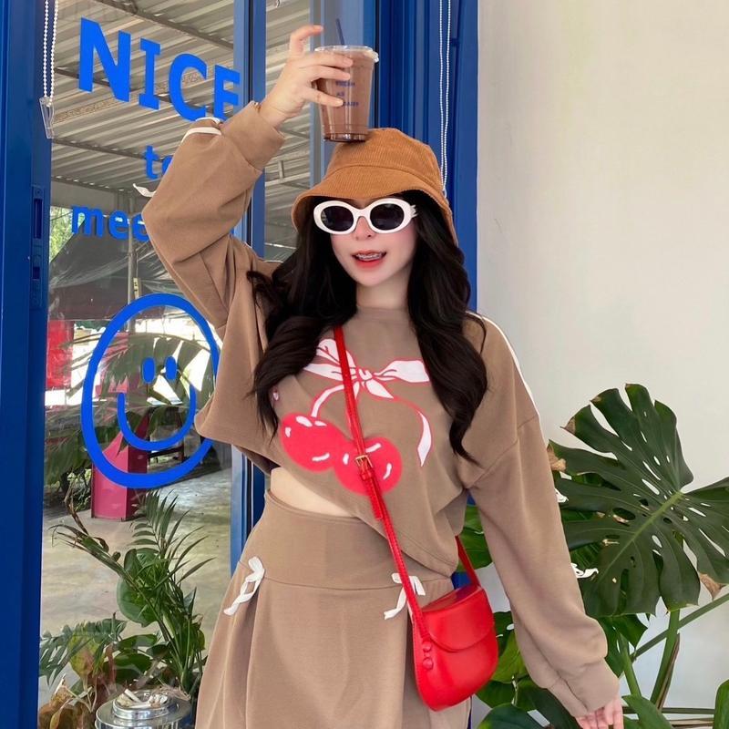 ชุดเชต2ชิ้นแขนยาวลาย cherry+กระโปร่งกางเกง - TikTok Shop Thailand
