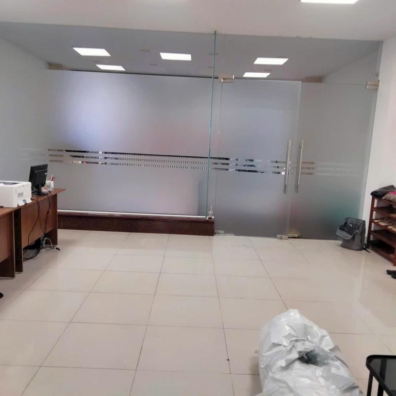 Giấy dán mờ chống nhìn trộm - Decal kính mờ rẻ đẹp dán cửa kính Văn Phòng Nhà Ở Công Ty Decor Decor Phòng