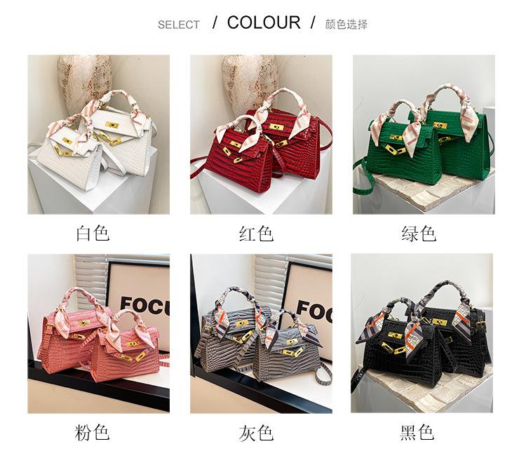 Product Introduction of Cross-Border Texture Kelly Bag 2025 Spring New Handbag Crocodile Pattern Shoulder Bag Retro All-Match Crossbody Women's Bag 3