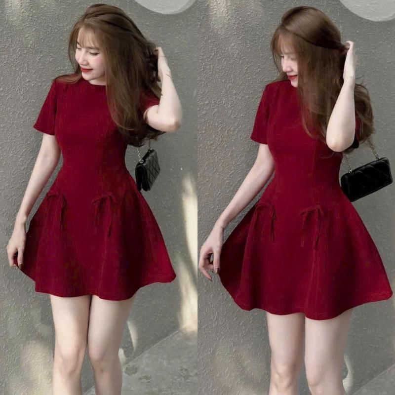 Set Đầm Váy Nữ Chất Nhung Tay Ngắn Dáng Xòe Đính Nơ Kèm Quần Ngắn Women Kem