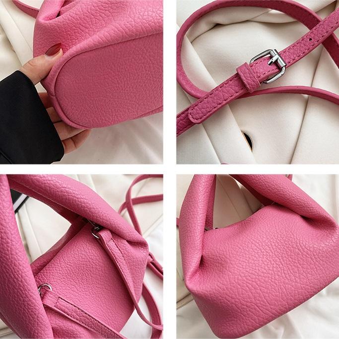 Product Introduction of Vintage Solid Colour Pleated Cloud Bags For Women Small Handbags and Purses Female Stylish Shoulder Crossbody Bag 2024 Trend 15