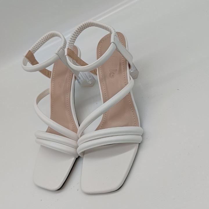 Sandal quai mảnh mềm giản dị 0