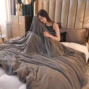 Selimut Bulu Halus 150x200 Polos Tebal Murah Berkualitas Kado Kain