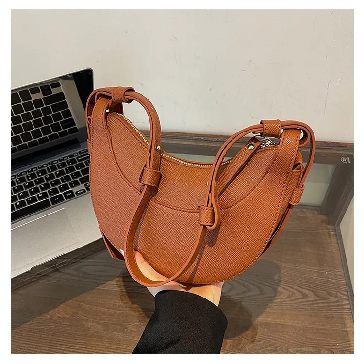 One-shoulder crossbody bag, women's lychee crescent bag, armpit bag