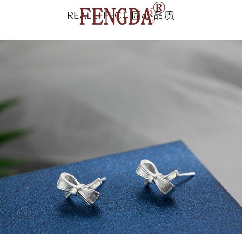 Product Introduction of Cod Bow Stud Earrings Simple Cute Cutout Earrings  MLER585 Gold 16