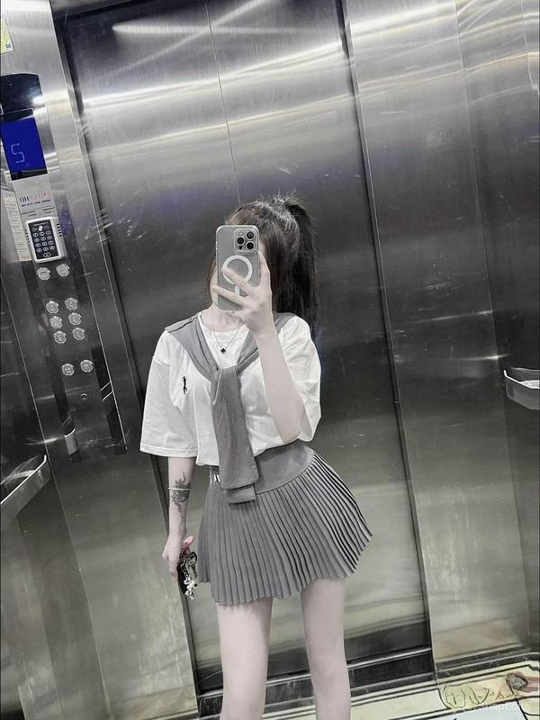 Top Sét Áo Thêu Ngựa, Cổ Buộc Rời, Mix Chân Váy Dập Ly Thêu, Có Quần Bảo Hộ Hot Hit Cho Nữ Women set dothudong