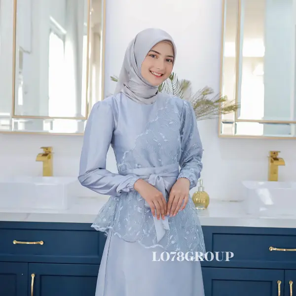 Clarissa - New Saukia Malaysian Dress Satin Brukat Fashion Lebaran Bridesmaid Kondangan 2023 Brokat Lembut Mewah Muslim Mutiara Panjang Velvet Gamis Gaun Pesta Wanita Motif BROKAT Maxi Tile Tanggung 4