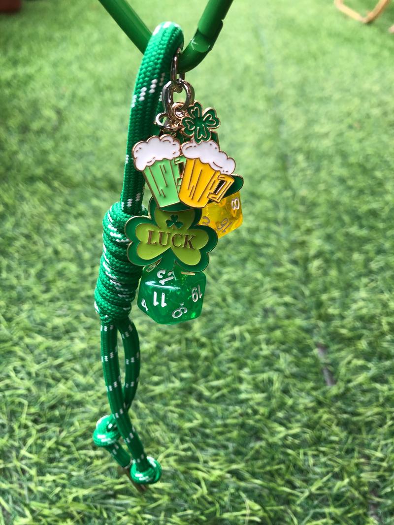 Product Introduction of St Patrick's Day Themed Dice Design Keychain, Cute Keychain for Women & Men, Bag Charm for Car Keys, Bag Decoration 5
