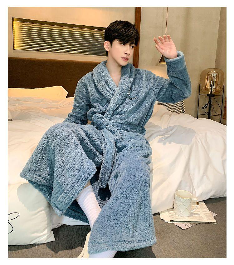 Product Introduction of Autumn and Winter Long Nightgown Men's Coral Fleece Bathrobe Young Pajamas Winter Thickening Flannel Bathrobe Homewear Menswear Nightwear 15