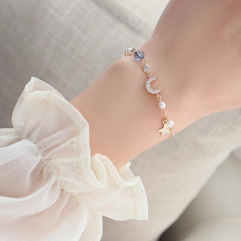Product Introduction of 【Ready Stock】Bracelet Decorated With Star And Moon Pendant Necklace Female Niche Design High-End All-Match Gentle Girlfriends Clavicle Chain 37