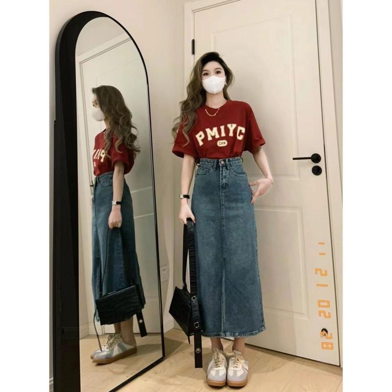 Product Introduction of Bộ Áo Phông Ngắn Tay Màu Đỏ Cổ Điển Thời Trang Phong Cách Instagram Phong Cách Hàn Quốc, Dành Cho Nữ, Thích Hợp Cho Mùa Hè, Hợp Xu hướng Và Thường Ngày, Áo Khoác Cổ Điển Bộ Váy, Bộ Sưu Tập 1833 Người 6