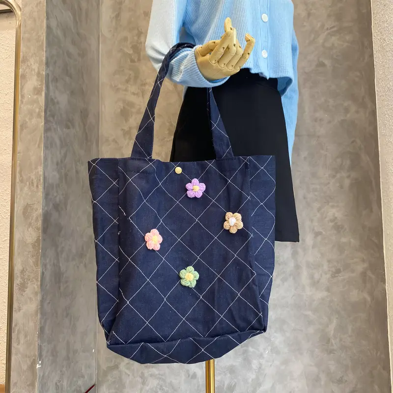 Túi Tote Canvas Sticker Đeo Ngang 1