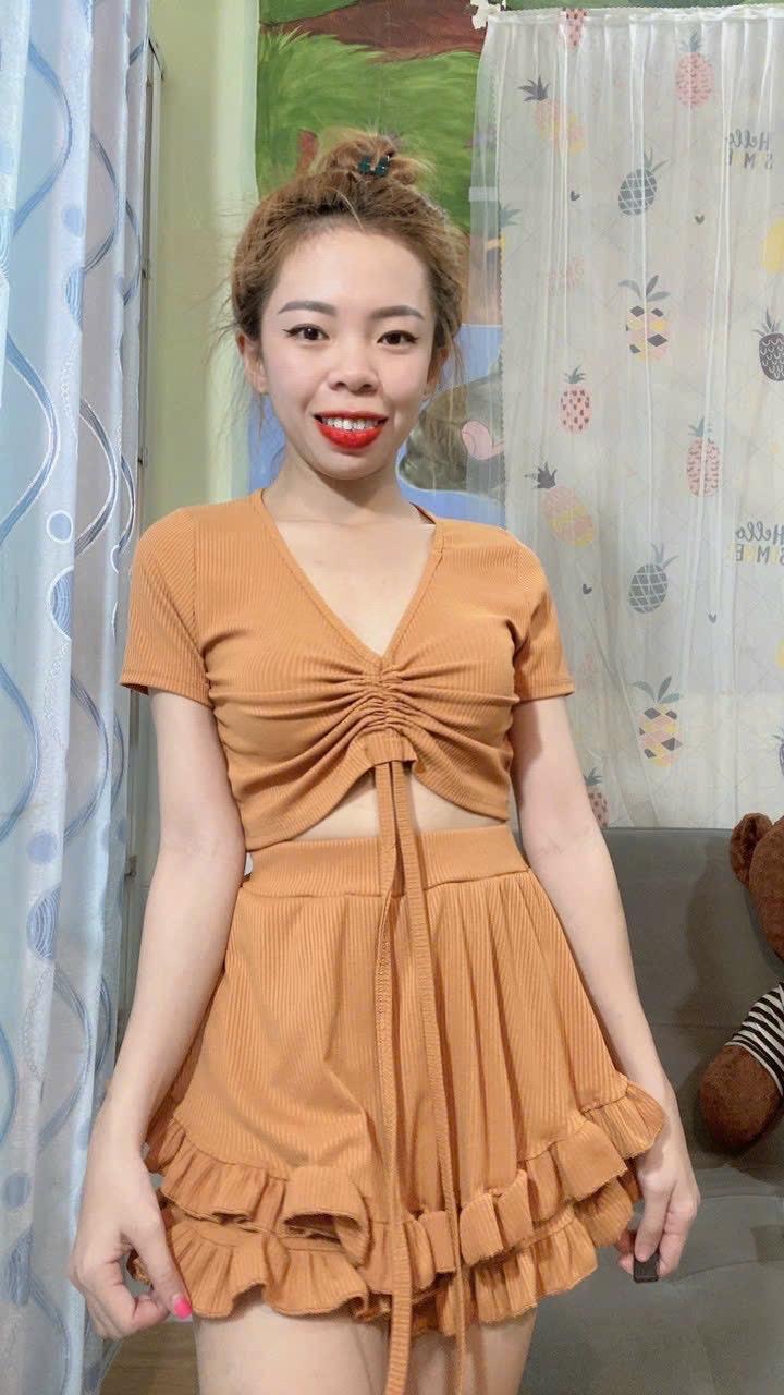 Product Introduction of SÉT BỘ VÁY BÈO KÈM ÁO DÁNG NGẮN  Women 23