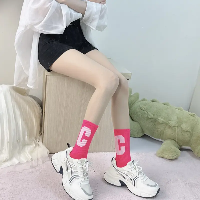 Tất vớ cổ cao chữ C 5 màu tươi sáng phong cách thể thao trẻ trung năng động 3