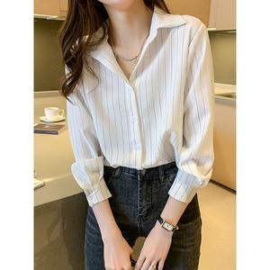 เสื้อเชิ้ตลายทาง แขนยาว แฟชั่น เสื้อสตรี มาใหม่