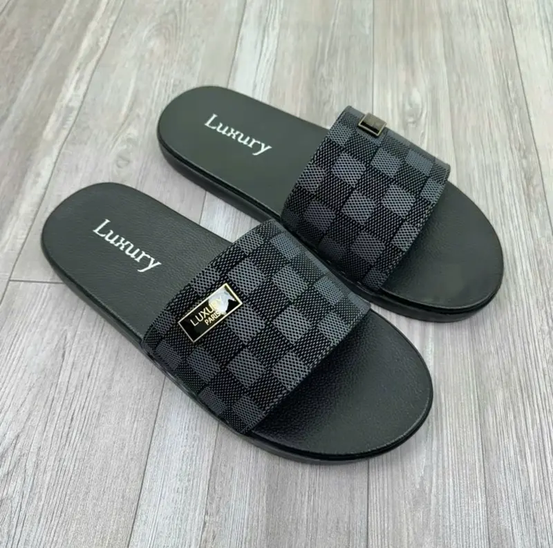 [ Khâu quai máy đế ] dép da nam quai ngang da sít sần logo luxury,đế cao su slipper 1
