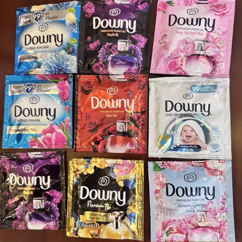 10 Packs of Long-Lasting Flower Fragrance Laundry Care Solution Softener Convenient 18ml/Bag It smells good