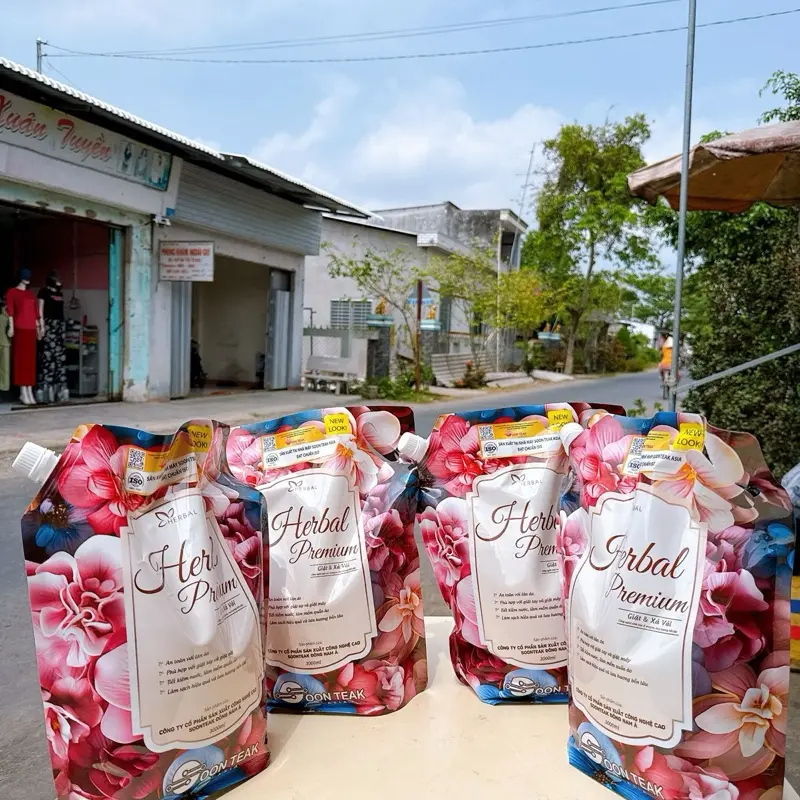 Nước giặt xả herbal hương nước hoa Pháp thùng 4tuí 12kg đạt chuẩn iso 9001 (tem chống hàng giả ) 1